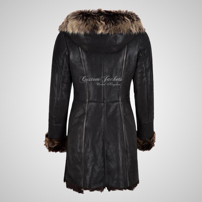 DELANEY Women's Montana Toscana Sheepskin Coat in Black